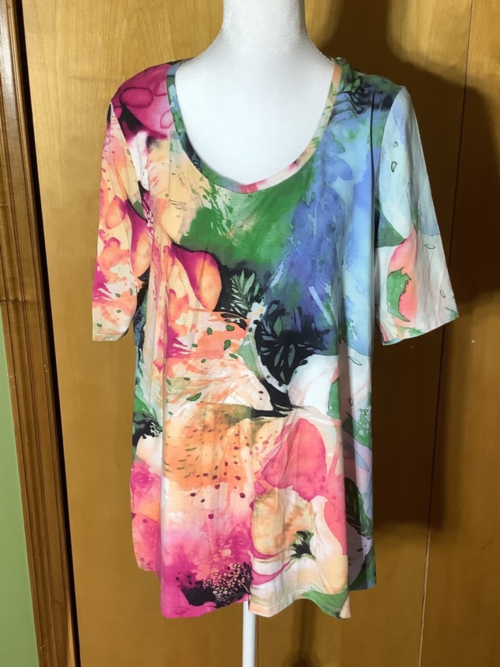 Chico’s floral tunic, size large (Chico’s size 2)